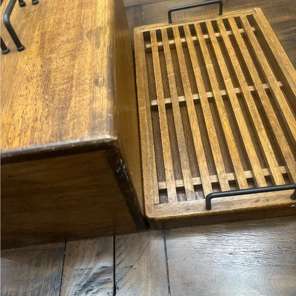 Beautiful vintage solid wood bread box with removable rack and tray